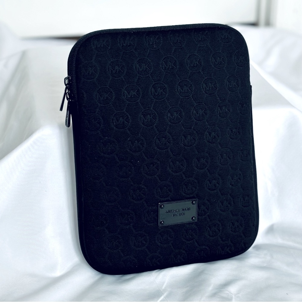 COPY - Michael Kors Neoprene Tablet Case - Black